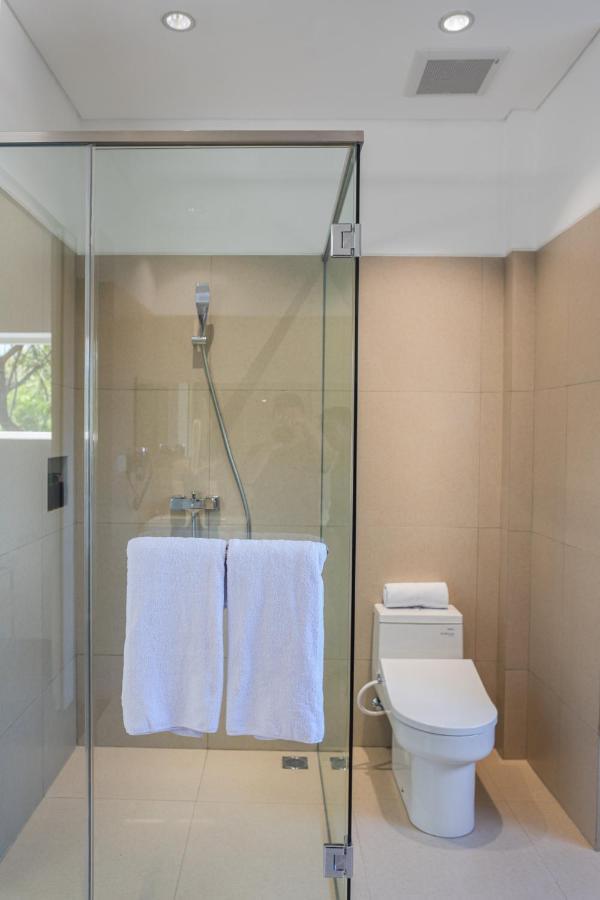 K Gallery Hotel Pasuruan Exterior foto