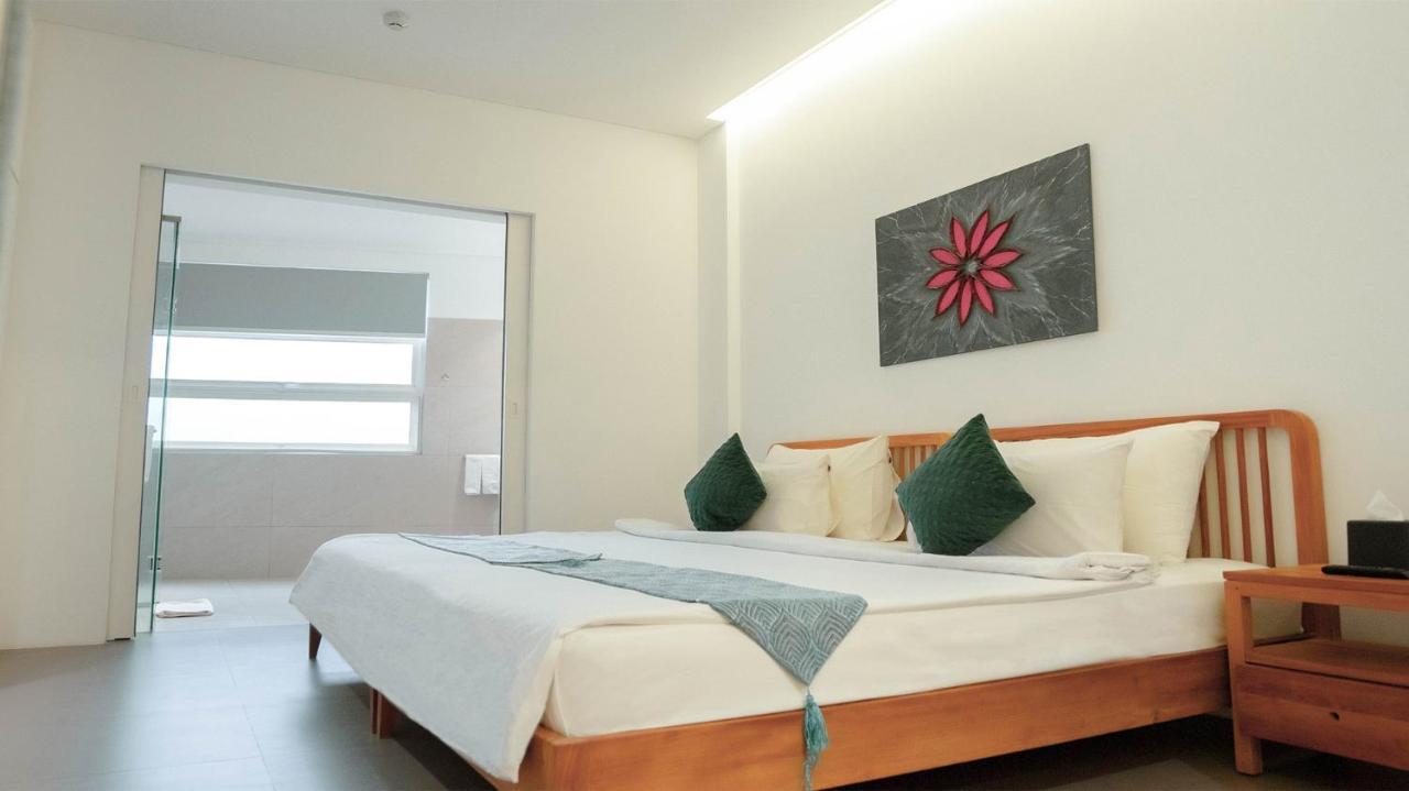 K Gallery Hotel Pasuruan Exterior foto