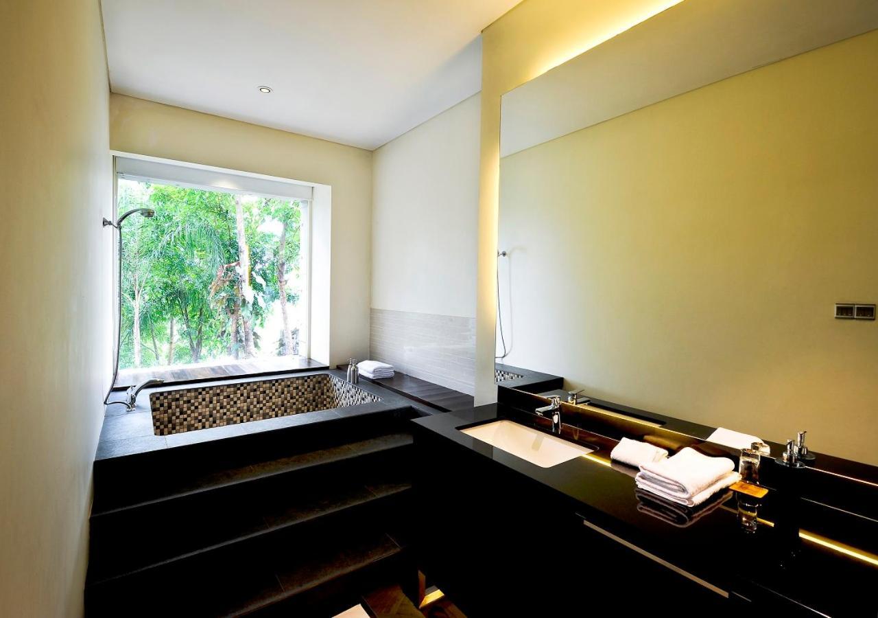 K Gallery Hotel Pasuruan Exterior foto